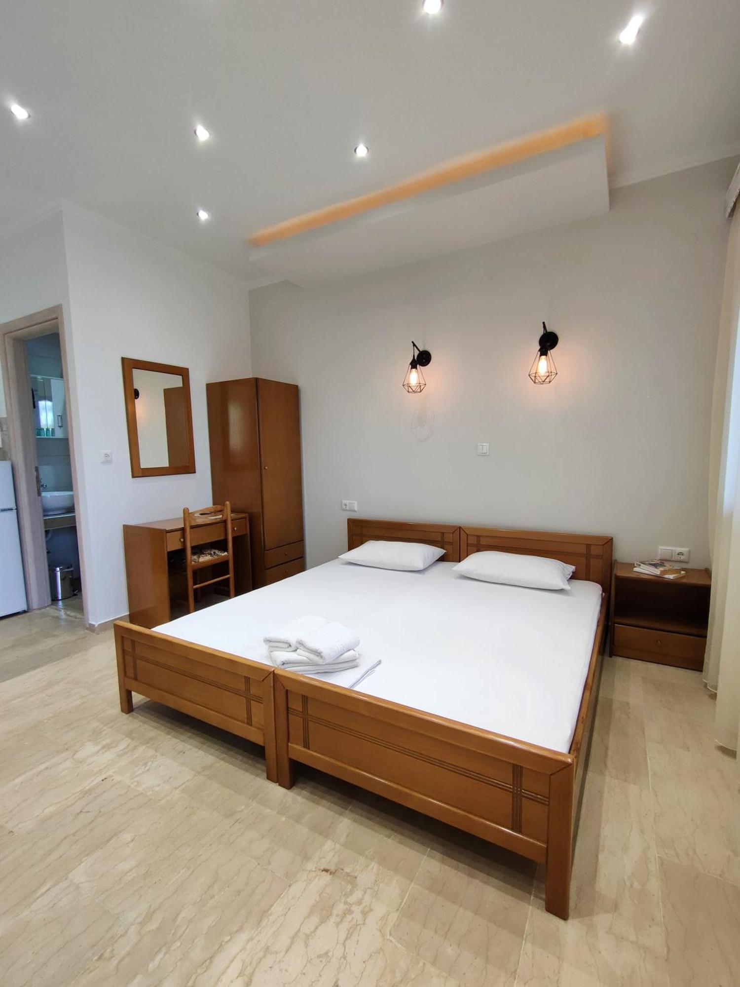 Kapsogeorgis Rooms Koinira Ruang foto